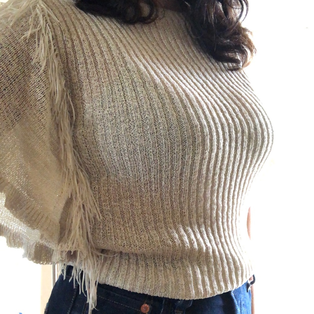 Perfect Fringed Blouse 🍒 - Picture 4 of 6